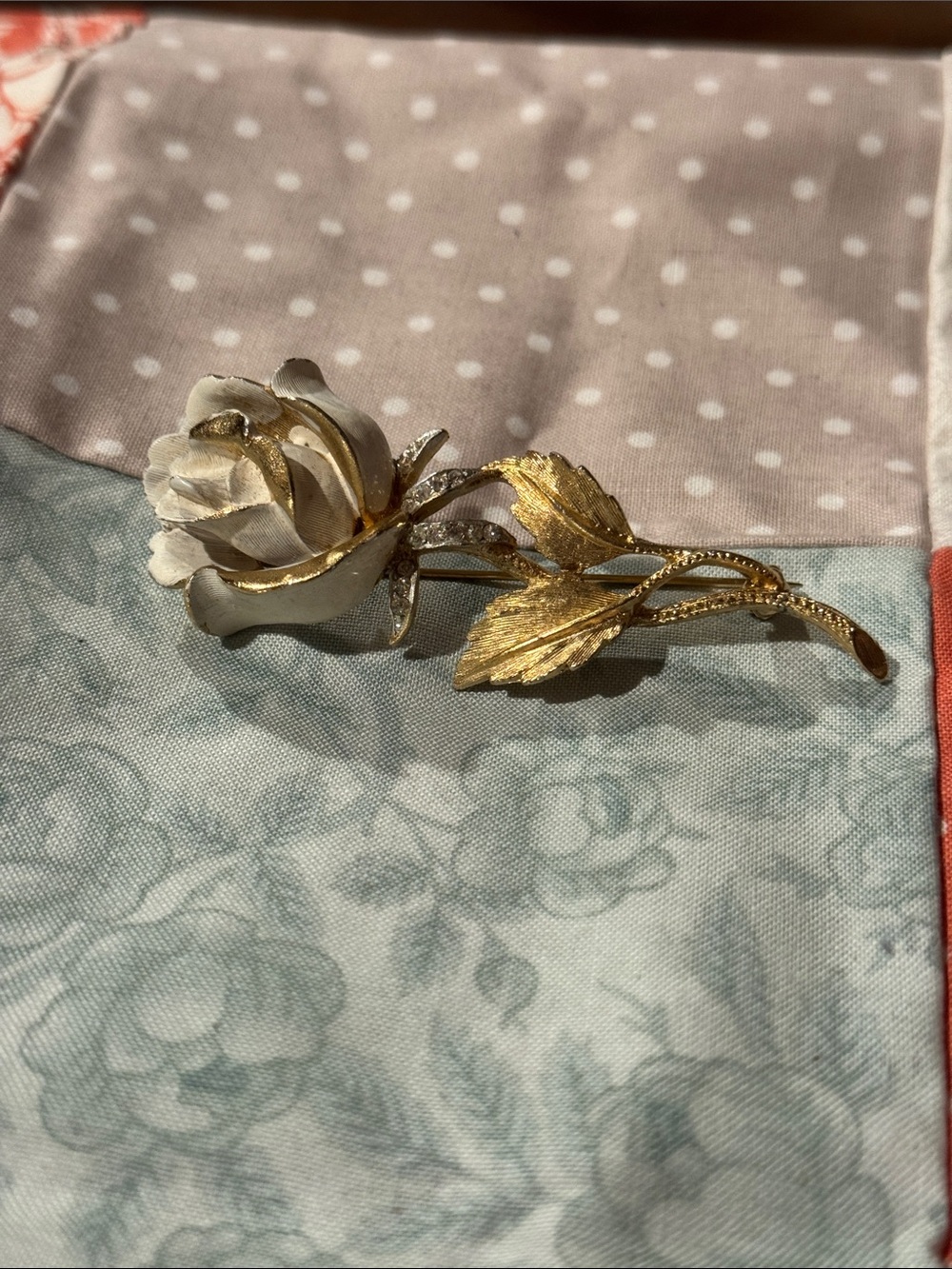 Vintage Capri Gold and White Rose Brooch Pin